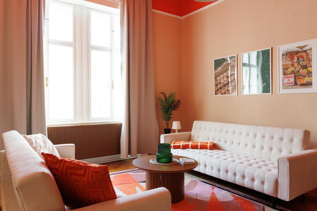 4Ty3 Apartments - Stadtpark City Apartment Is Calling เวียนนา ภายนอก รูปภาพ